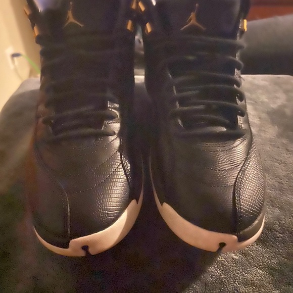 Shoes - Picture 4 of 4